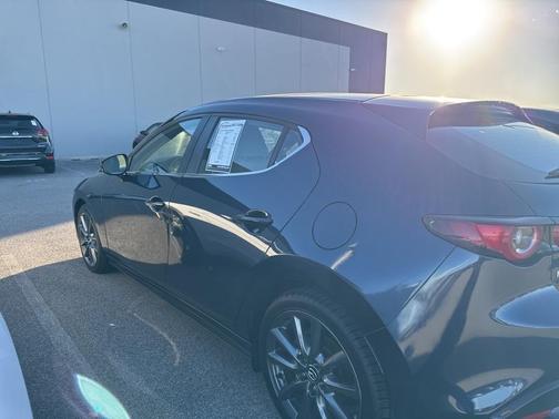 2022 Mazda Mazda3 FWD w/Preferred Package