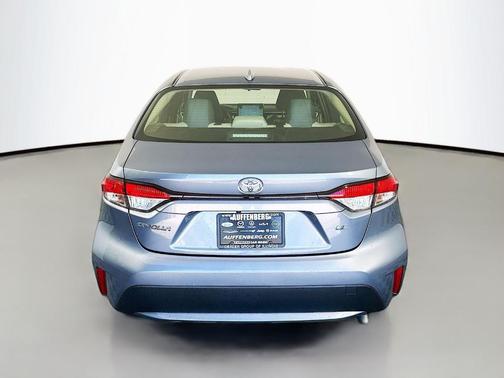 CELESTITE 2022 Toyota Corolla LE