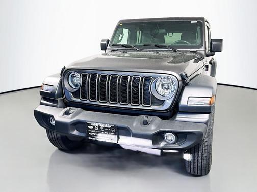 Granite Crystal Clearcoat Metallic 2026 Jeep Wrangler Sport