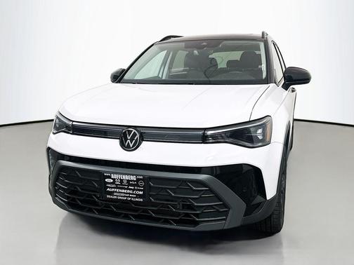 2026 Volkswagen Taos 1.5T SE Black
