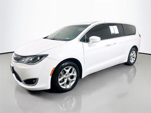 2018 Chrysler Pacifica Touring Plus