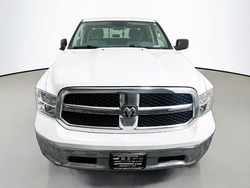 Bright White Clearcoat 2020 RAM 1500 Classic SLT