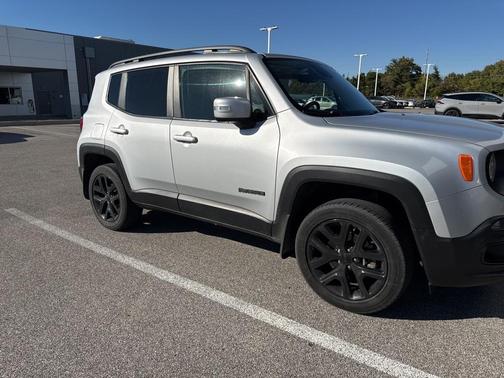 2017 Jeep Renegade Altitude