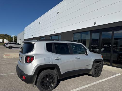 2017 Jeep Renegade Altitude
