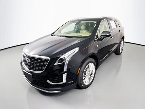 Stellar Black Metallic 2020 Cadillac XT5 Premium Luxury