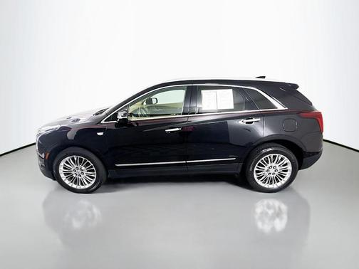 Stellar Black Metallic 2020 Cadillac XT5 Premium Luxury