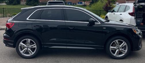 Mythos Black Metallic 2022 Audi Q3 45 S line Premium