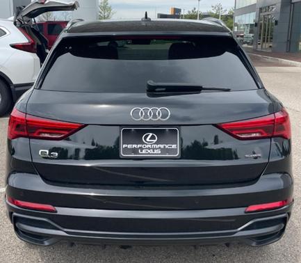 Mythos Black Metallic 2022 Audi Q3 45 S line Premium