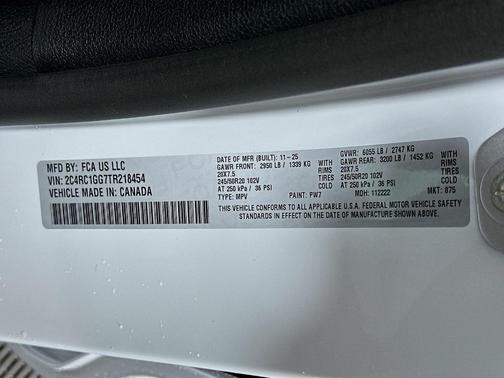 Bright White Clearcoat 2026 Chrysler Pacifica Limited