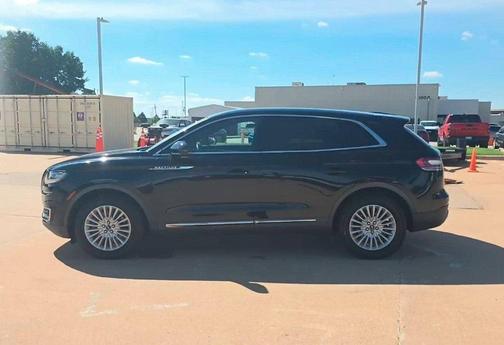 2019 Lincoln Nautilus Standard