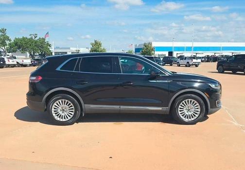 2019 Lincoln Nautilus Standard