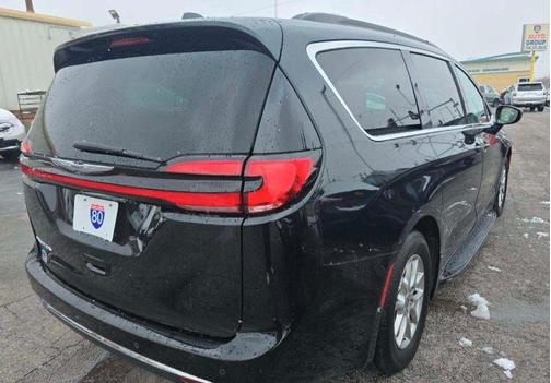 2022 Chrysler Pacifica Touring-L