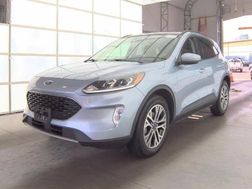 Silver Metallic 2021 Ford EcoSport SE