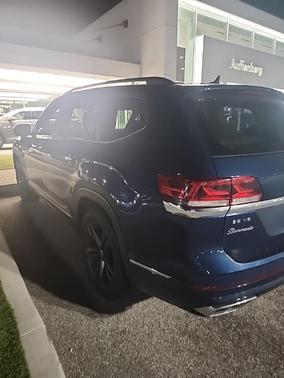 2021 Volkswagen Atlas 3.6 V6 SE w/ Technology R-Line