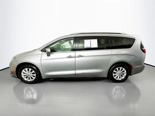 2019 Chrysler Pacifica Touring-L