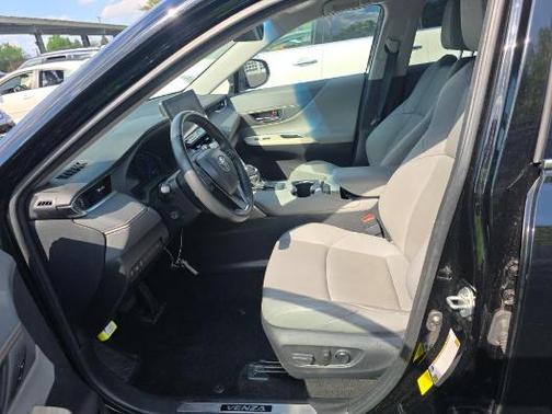 Black 2023 Toyota Venza XLE