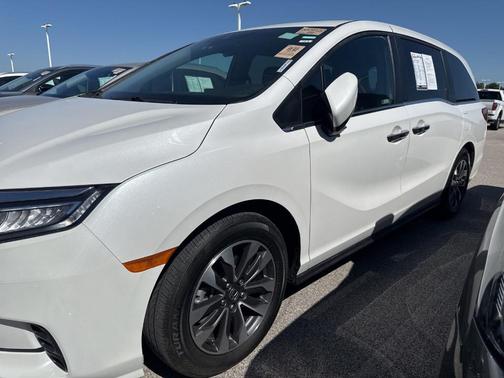 White 2023 Honda Odyssey EX-L