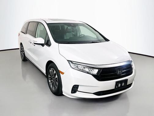 White 2023 Honda Odyssey EX-L