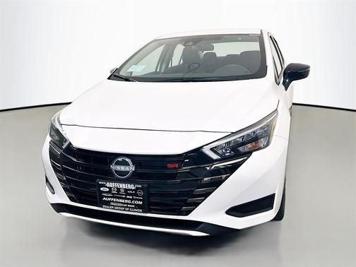 2025 Nissan Versa 1.6 SR