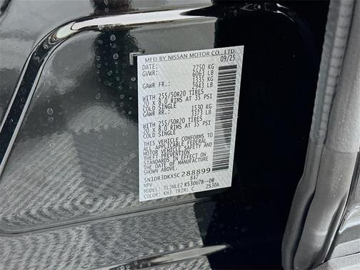 2025 Nissan Pathfinder Platinum