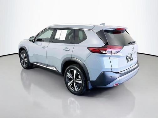 Boulder Gray 2021 Nissan Rogue SL