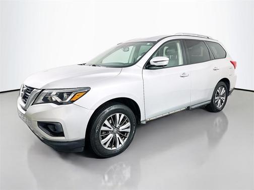 2019 Nissan Pathfinder SL