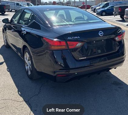 Black 2022 Nissan Altima 2.5 S