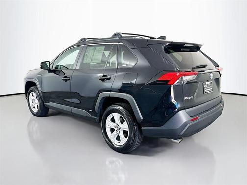 2020 Toyota RAV4 Hybrid XLE