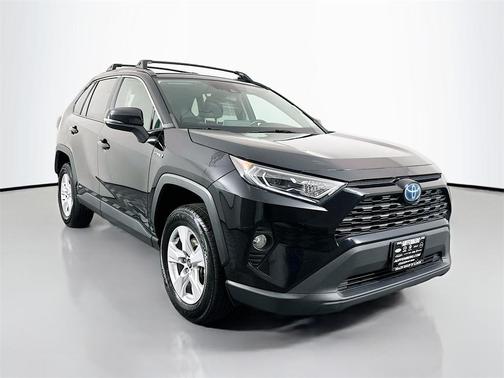 2020 Toyota RAV4 Hybrid XLE