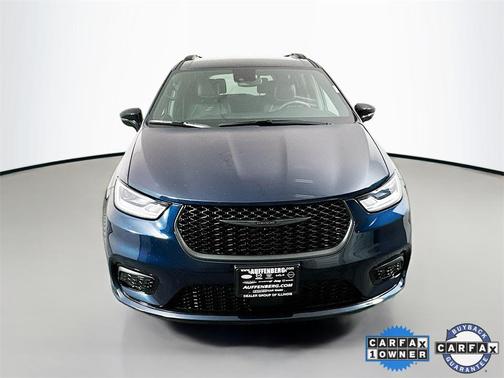 2024 Chrysler Pacifica Touring-L