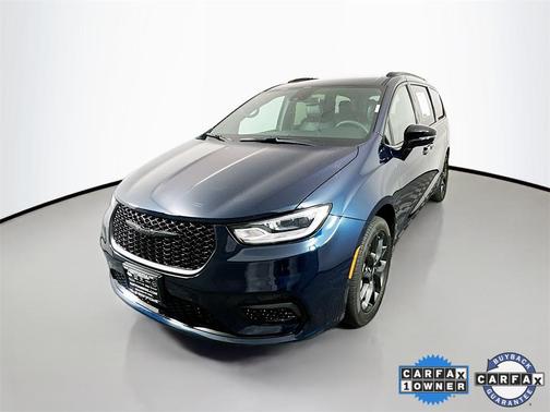 2024 Chrysler Pacifica Touring-L