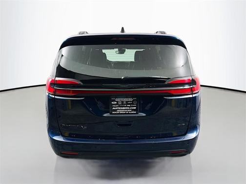 2024 Chrysler Pacifica Touring-L