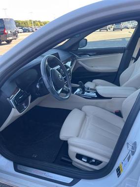 2020 BMW 530 i xDrive