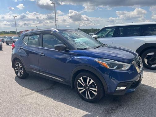 Deep Blue Pearl 2019 Nissan Kicks SR