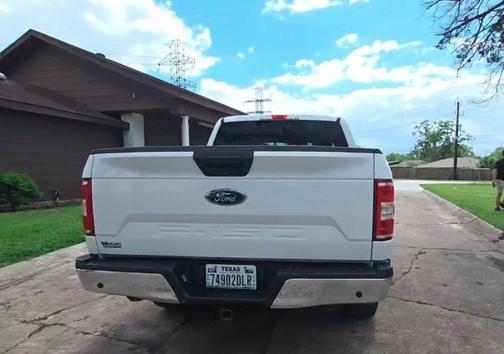 Oxford White 2019 Ford F-150 XLT