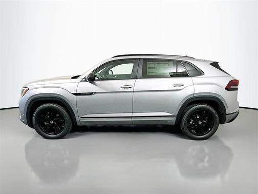 2026 Volkswagen Atlas Cross Sport 2.0T SEL R-Line Black