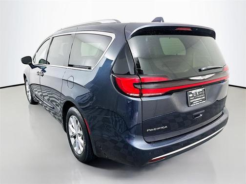2021 Chrysler Pacifica Touring-L