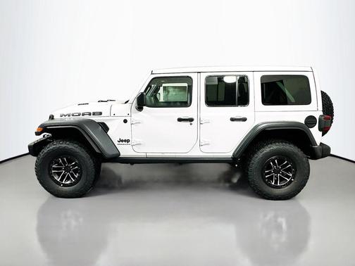 Bright White Clearcoat 2026 Jeep Wrangler 392