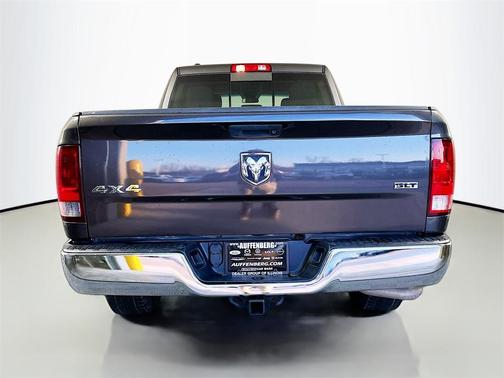 2018 RAM 1500 SLT