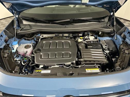 2025 Volkswagen Tiguan 2.0T SE R-Line Black