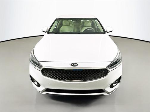 2017 Kia Cadenza Premium