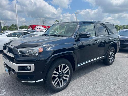 Midnight Black Metallic 2019 Toyota 4Runner Limited