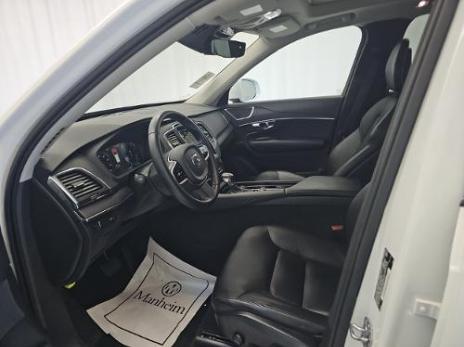 White 2020 Volvo XC90 T5 Momentum 7 Passenger