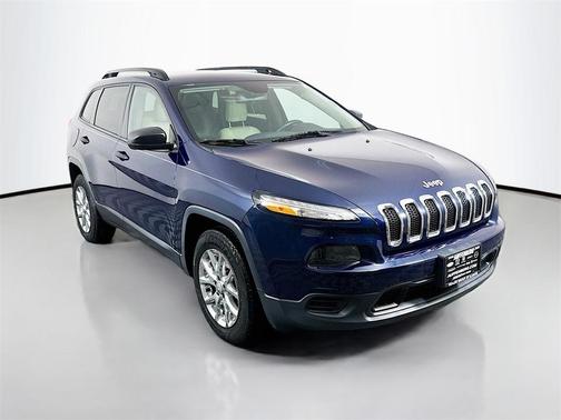 2016 Jeep Cherokee Sport