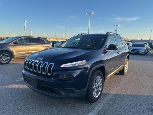 2016 Jeep Cherokee Sport