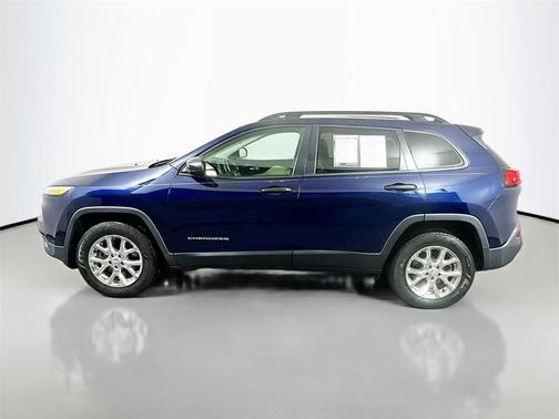 2016 Jeep Cherokee Sport