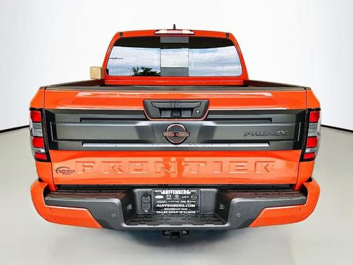 Afterburn Orang 2026 Nissan Frontier PRO-4X
