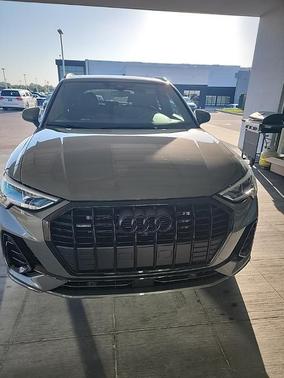2023 Audi Q3 45 S line Premium