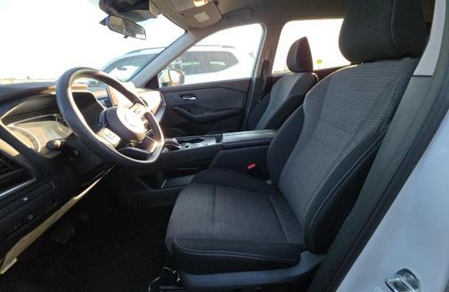 Pearl White Tri-Coat 2023 Nissan Rogue SV
