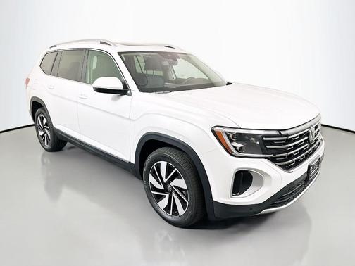 Opal White Pearl 2026 Volkswagen Atlas 2.0T SEL